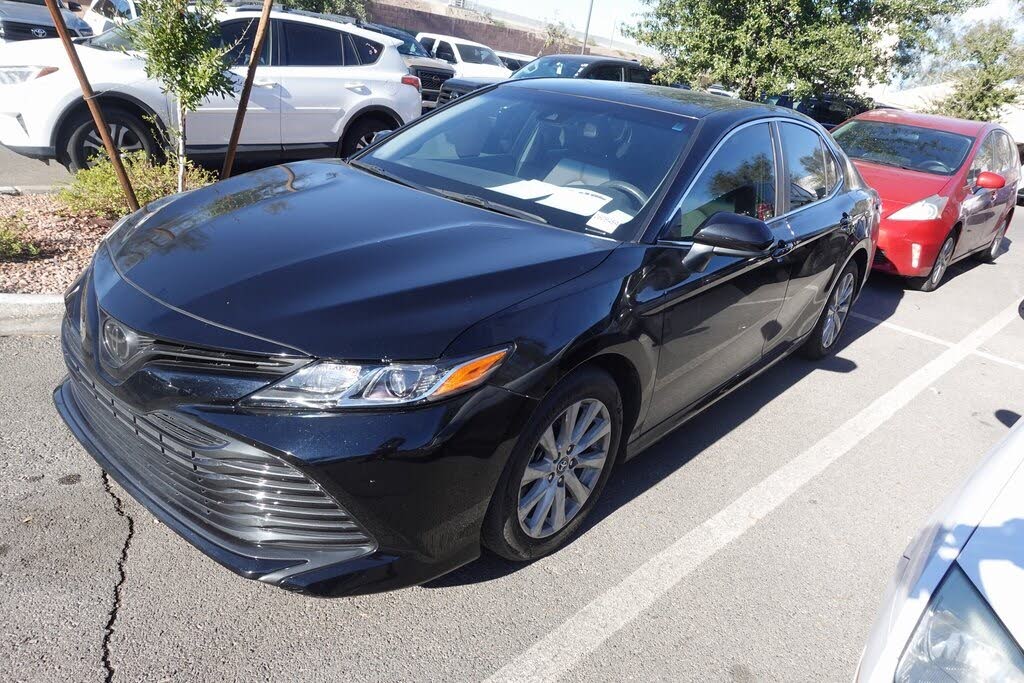 2020 Toyota Camry LE FWD