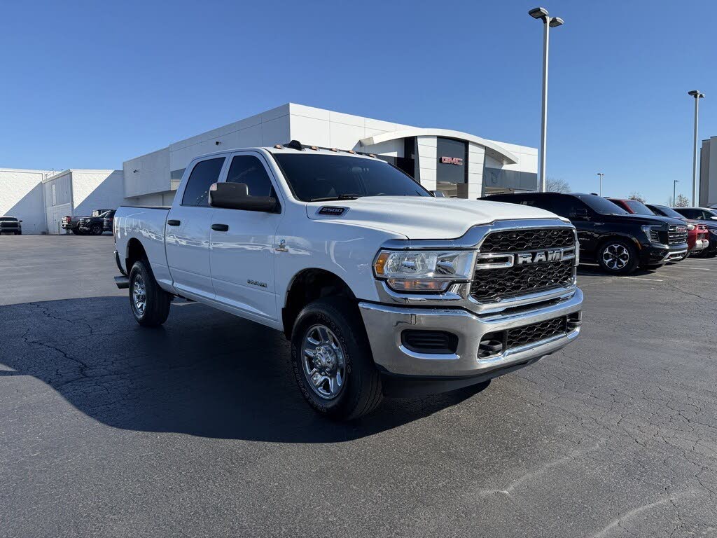2022 RAM 2500 Tradesman Crew Cab 4WD