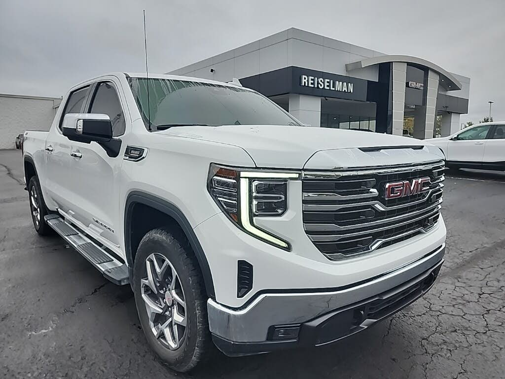 2023 GMC Sierra 1500 SLT Crew Cab 4WD