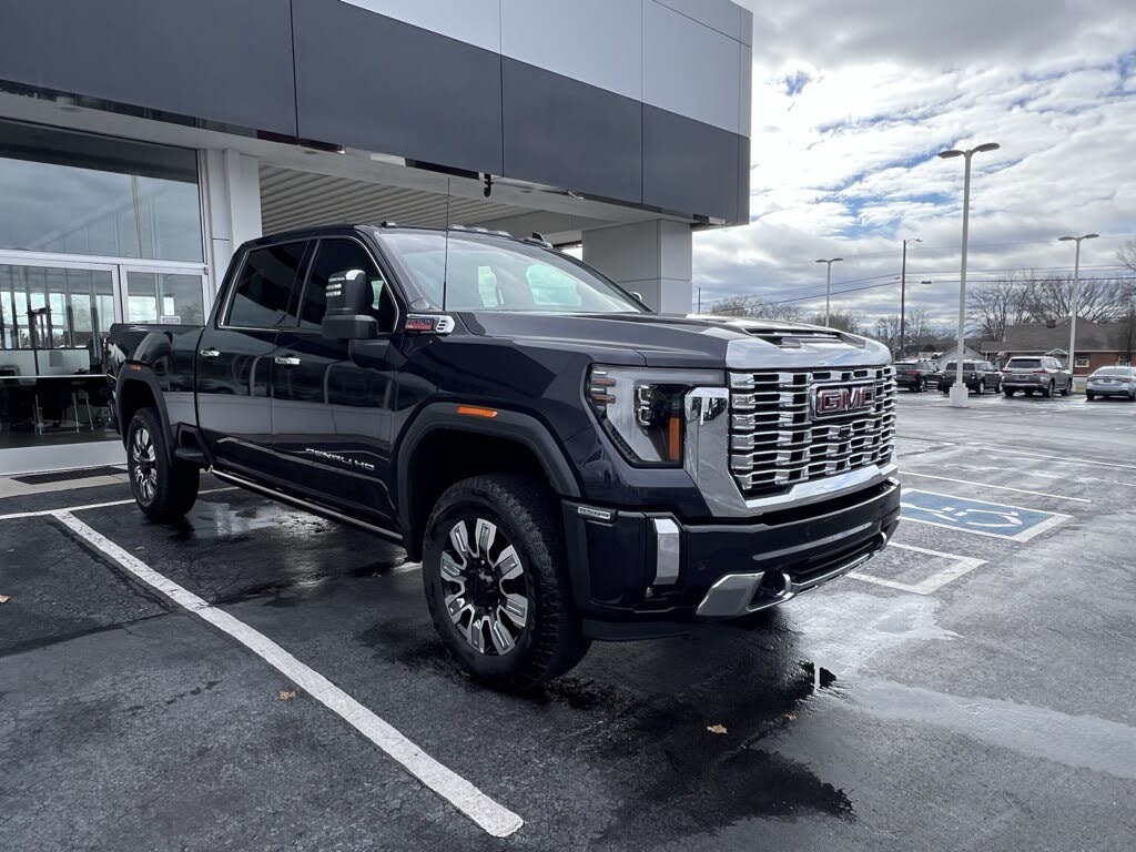2024 GMC Sierra 2500HD Denali Crew Cab 4WD