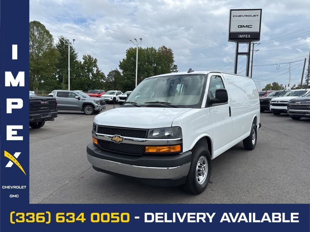 2025 Chevrolet Express Cargo 2500 RWD
