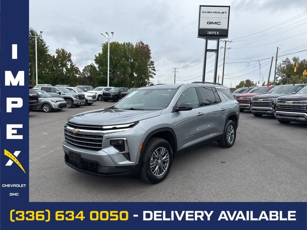 2025 Chevrolet Traverse LT FWD