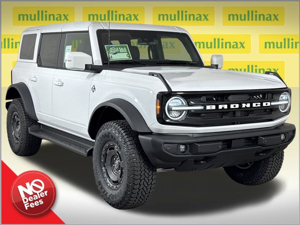 2025 Ford Bronco Outer Banks 4-Door 4WD