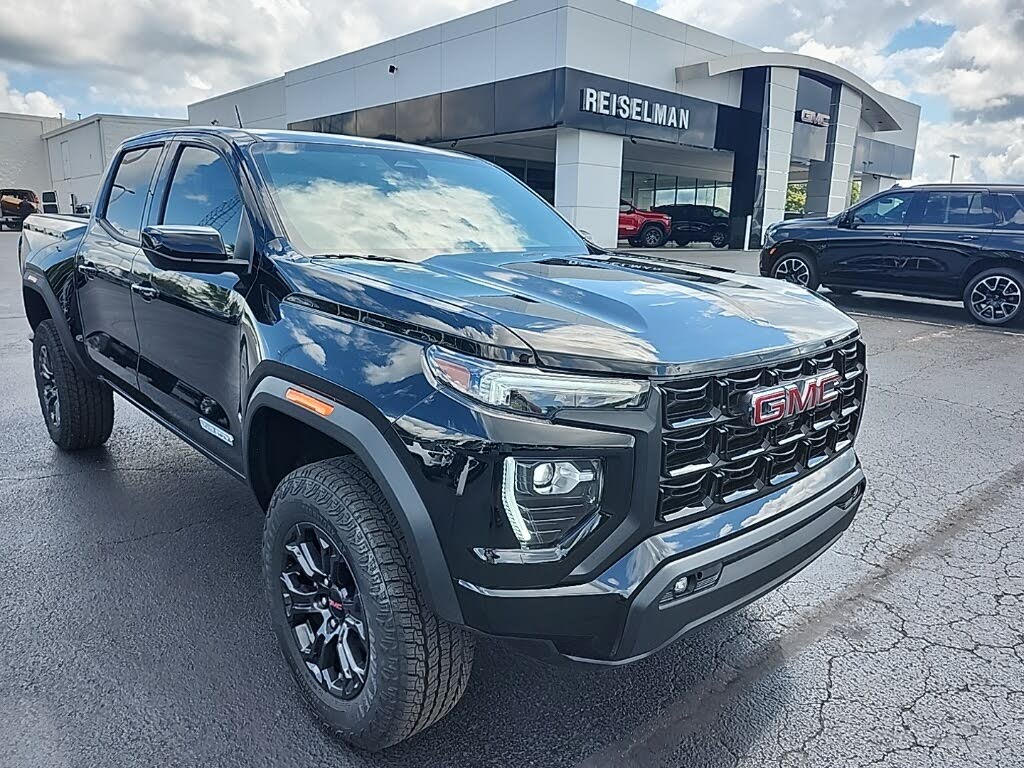 2025 GMC Canyon Elevation Crew Cab 4WD