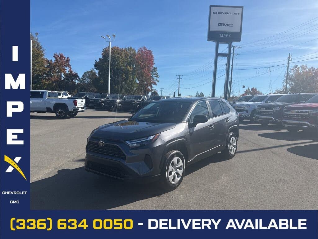 2025 Toyota RAV4 LE FWD