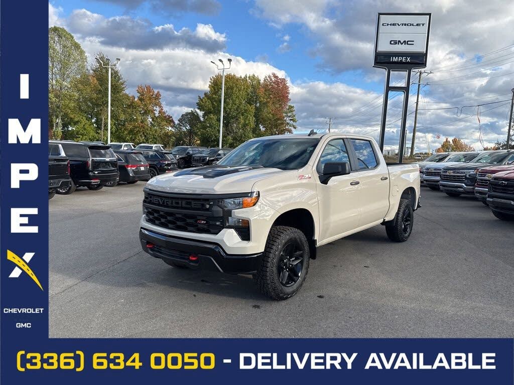 2026 Chevrolet Silverado 1500 Custom Trail Boss Crew Cab 4WD