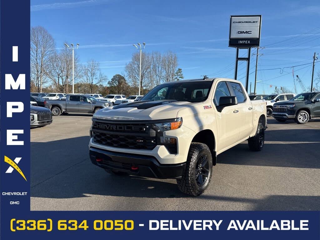 2026 Chevrolet Silverado 1500 Custom Trail Boss Crew Cab 4WD