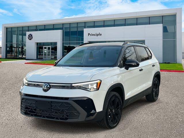 2026 Volkswagen Taos SE Black FWD