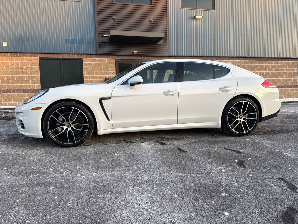 2015 Porsche Panamera 4S