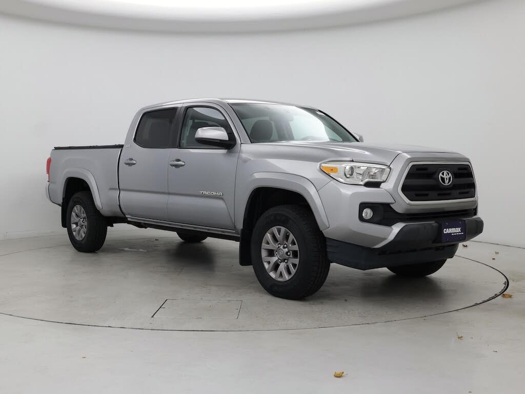 2017 Toyota Tacoma SR5 V6 Double Cab LB 4WD