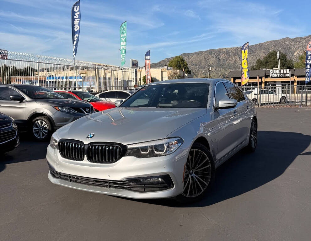2018 BMW 5 Series 530e iPerformance Sedan RWD