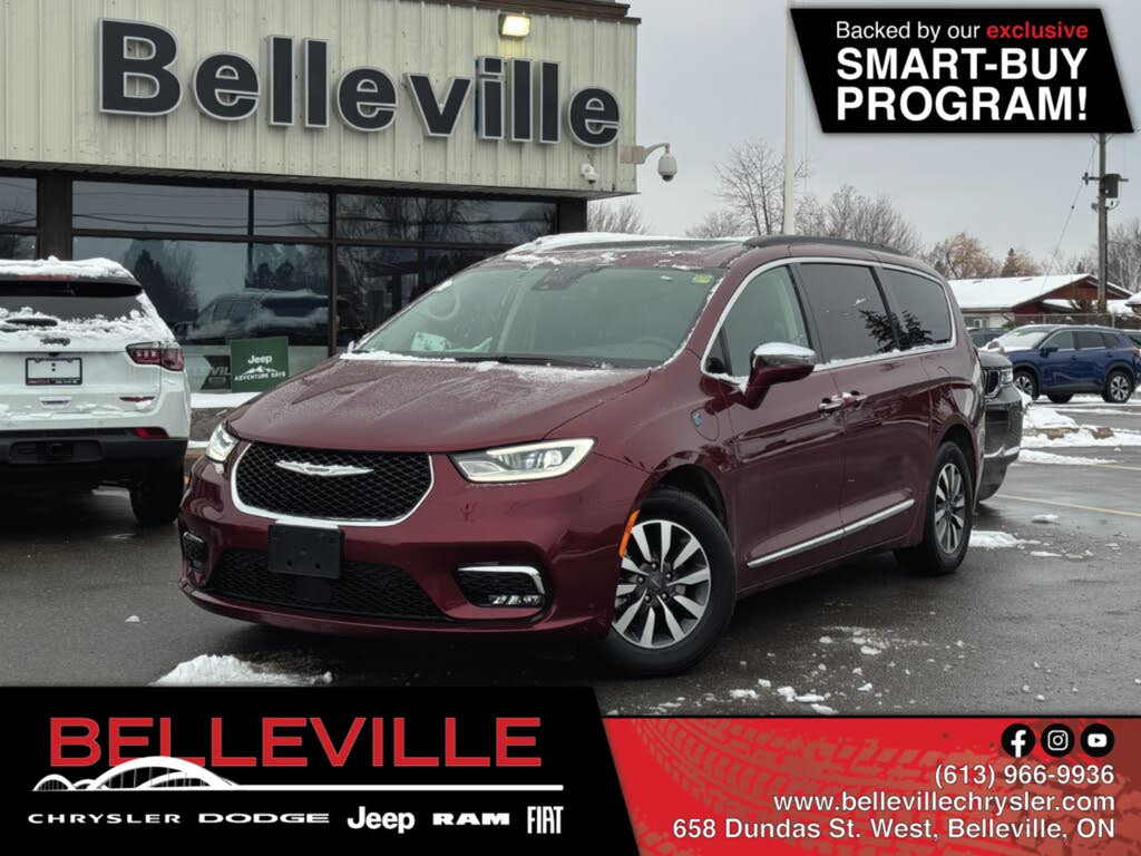 2022 Chrysler Pacifica Hybrid Limited FWD