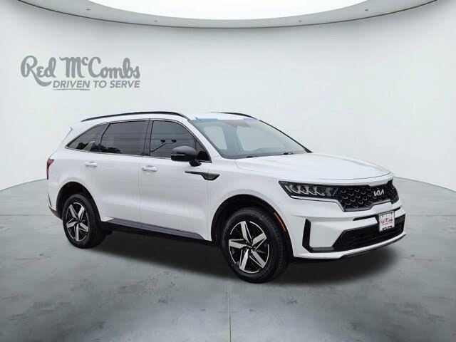 2022 Kia Sorento S FWD
