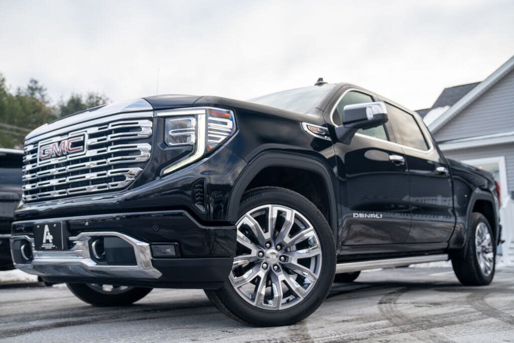 2023 GMC Sierra 1500 Denali Crew Cab 4WD
