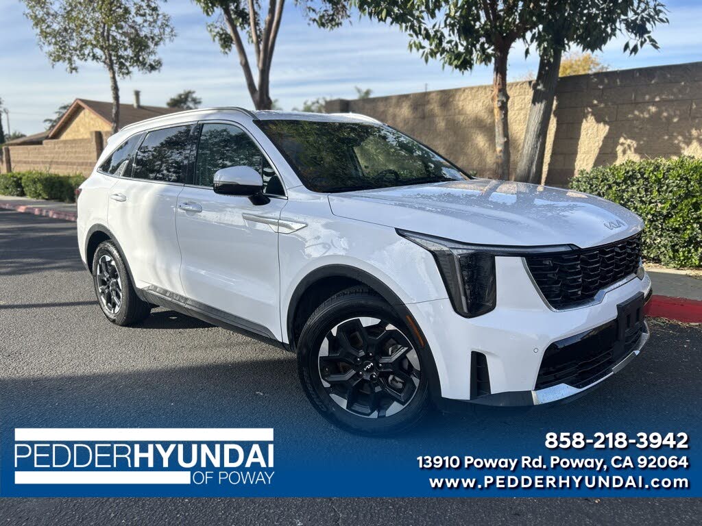 2024 Kia Sorento S FWD