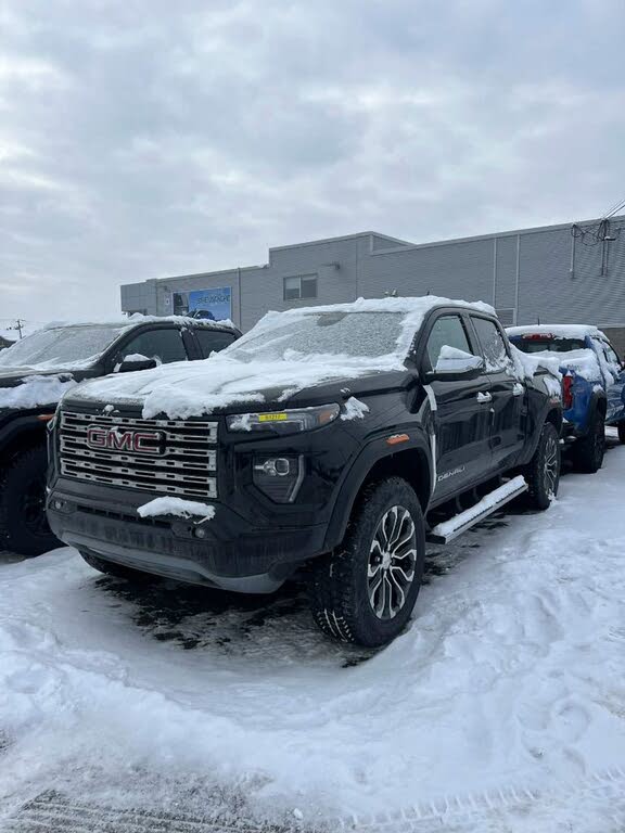 2025 GMC Canyon Denali Crew Cab 4WD