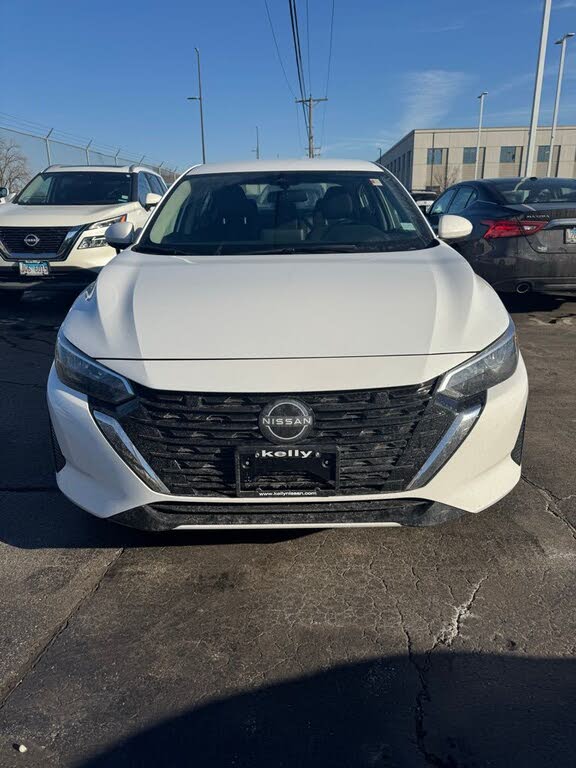 2025 Nissan Sentra SV FWD