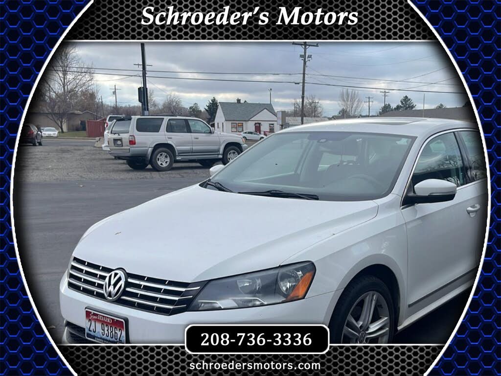 2014 Volkswagen Passat TDI SE with Sunroof and Nav