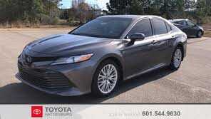 Toyota Camry Hybrid XLE FWD