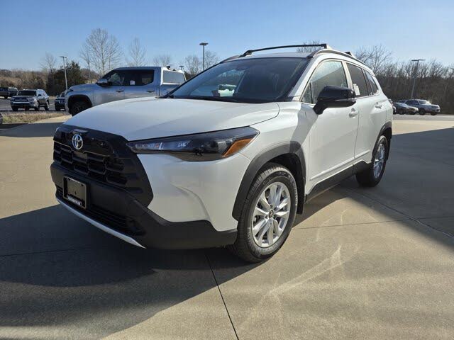 2026 Toyota Corolla Cross LE AWD