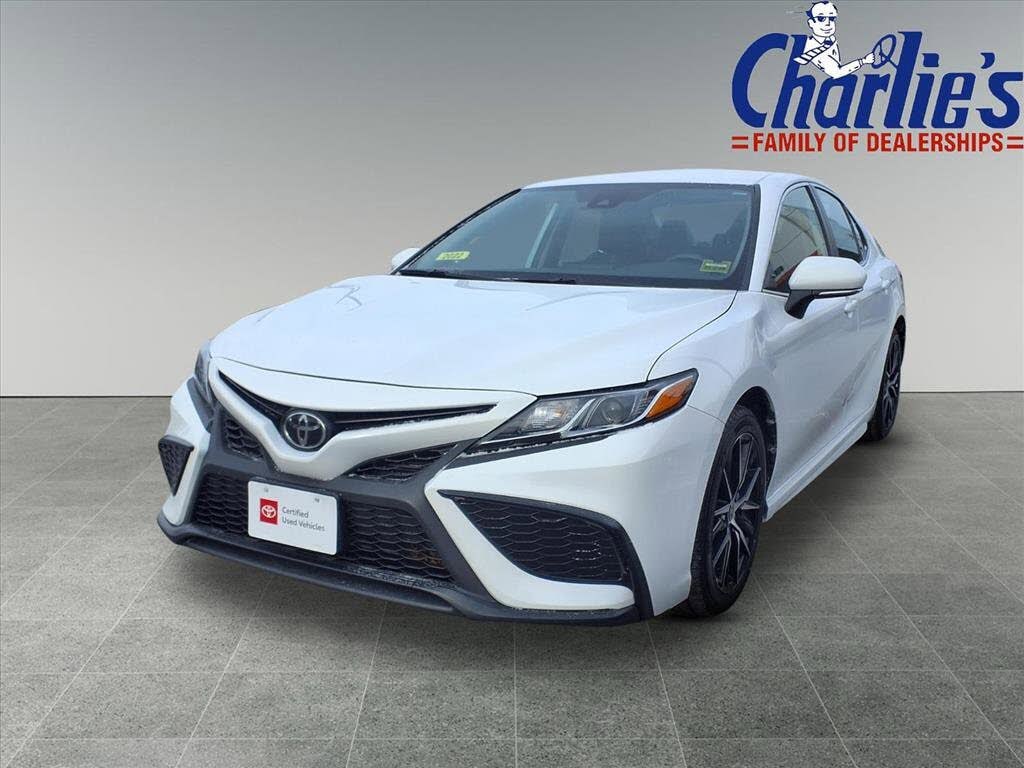 2022 Toyota Camry SE FWD