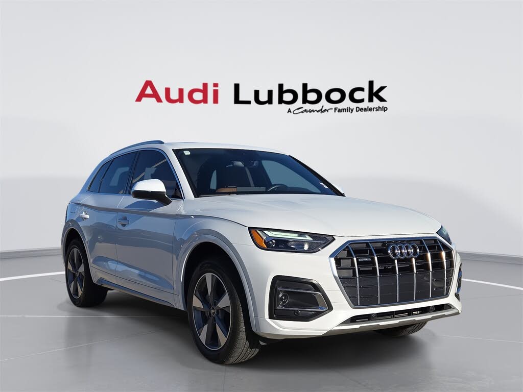 2024 Audi Q5 quattro Premium 40 TFSI