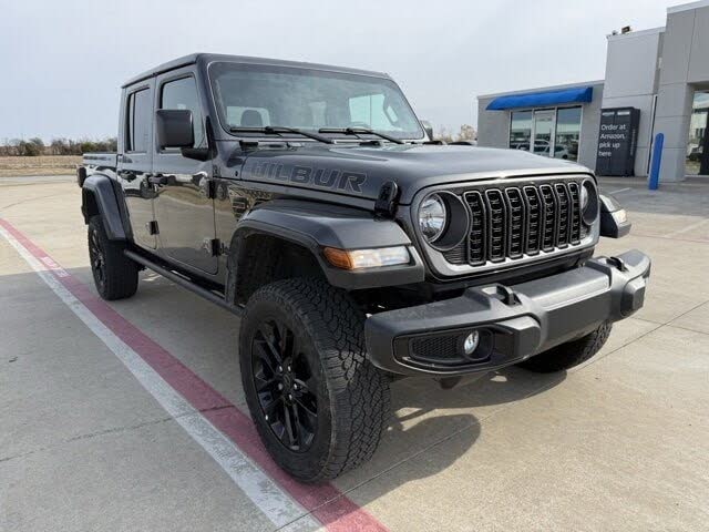 2024 Jeep Gladiator NightHawk Crew Cab 4WD