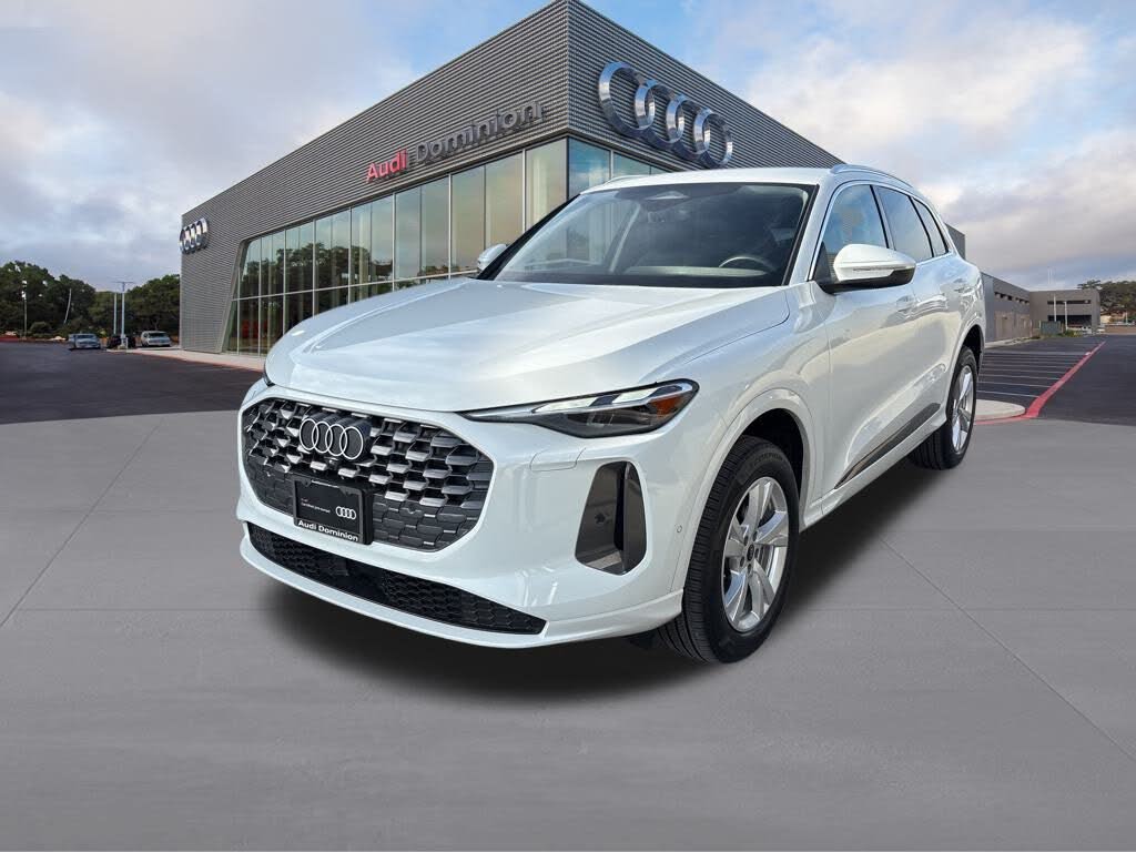 2025 Audi Q5 quattro Premium 40 TFSI