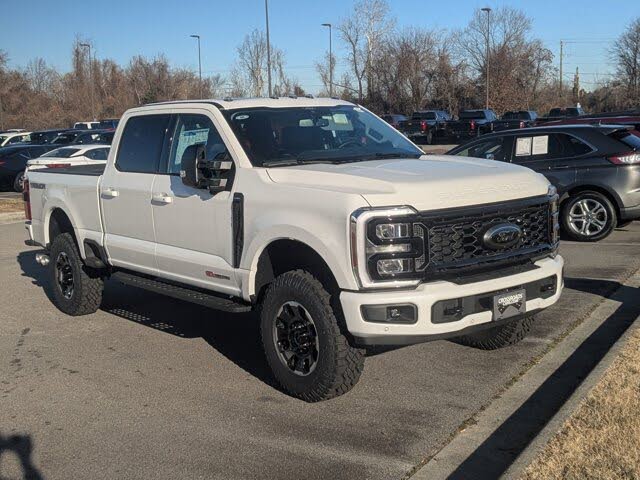 2025 Ford F-350 Super Duty Lariat Crew Cab 4WD