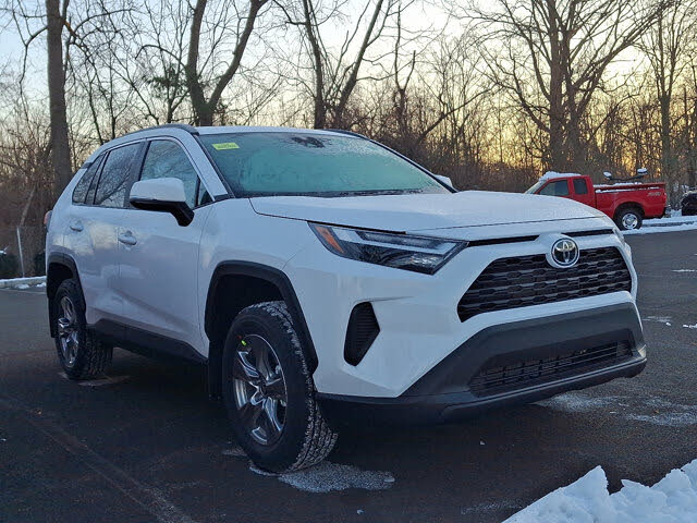 2025 Toyota RAV4 XLE AWD