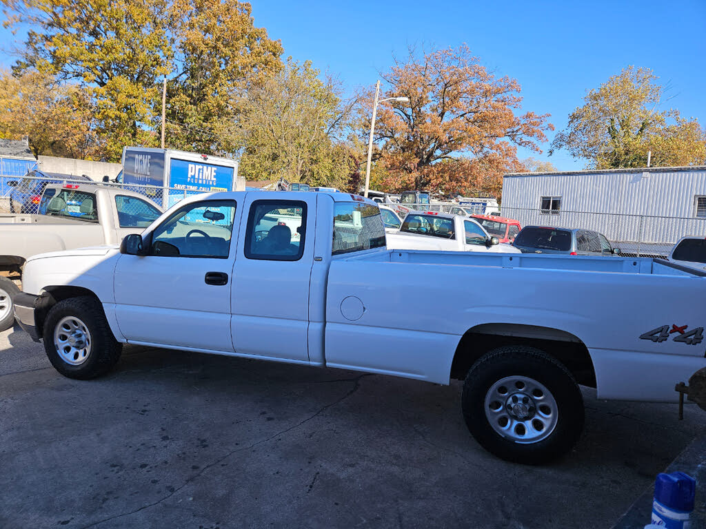 2005 Chevrolet Silverado 1500 Work Truck Extended Cab 4WD