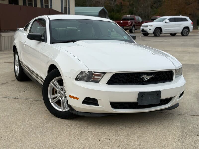 2012 Ford Mustang V6 Coupe RWD