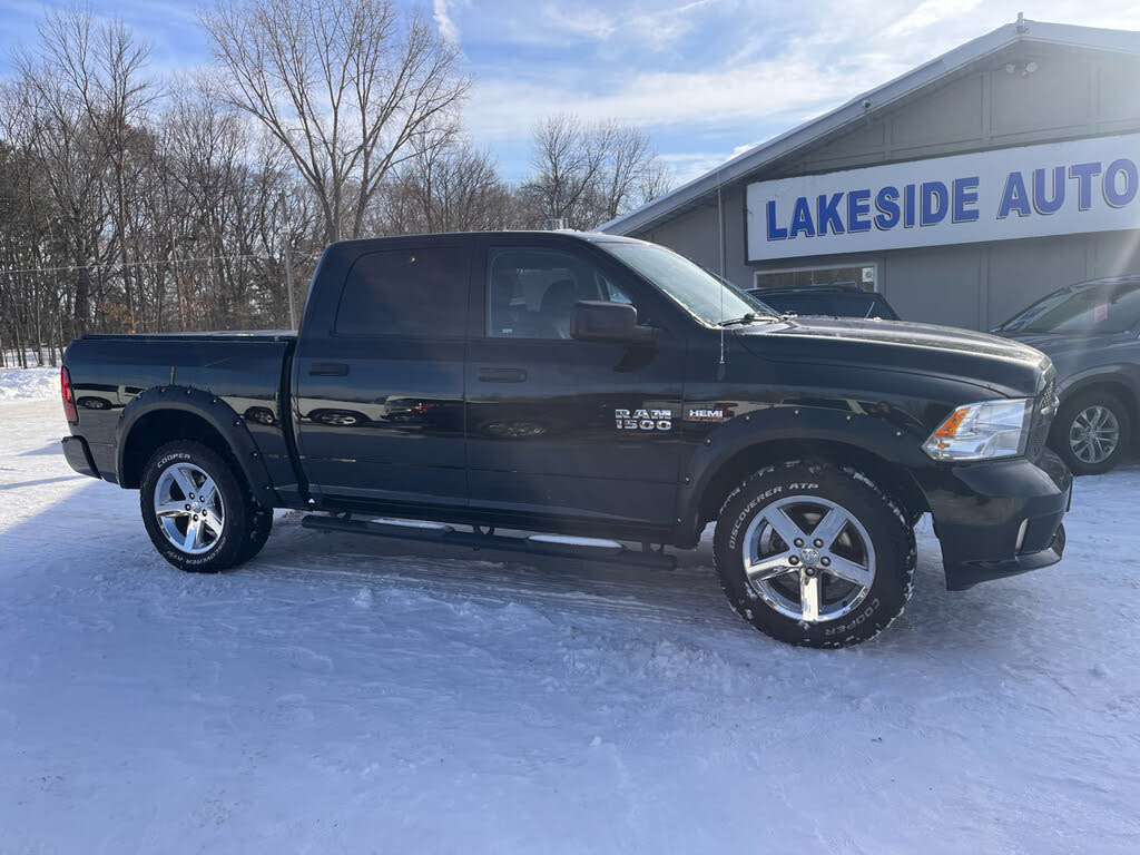 2014 RAM 1500 Express Crew Cab 4WD