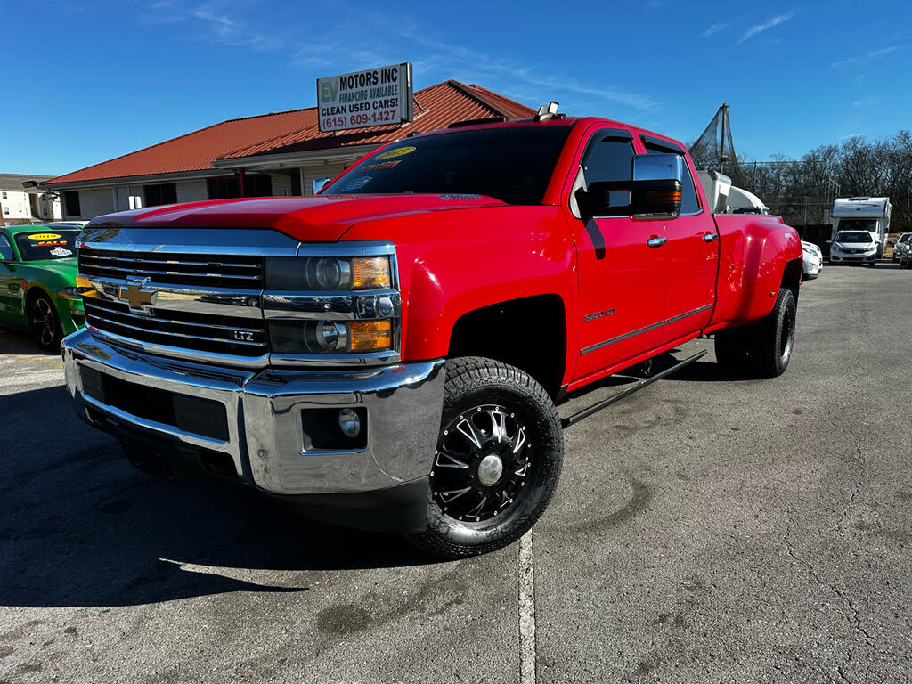 2015 Chevrolet Silverado 3500HD LTZ Crew Cab 4WD