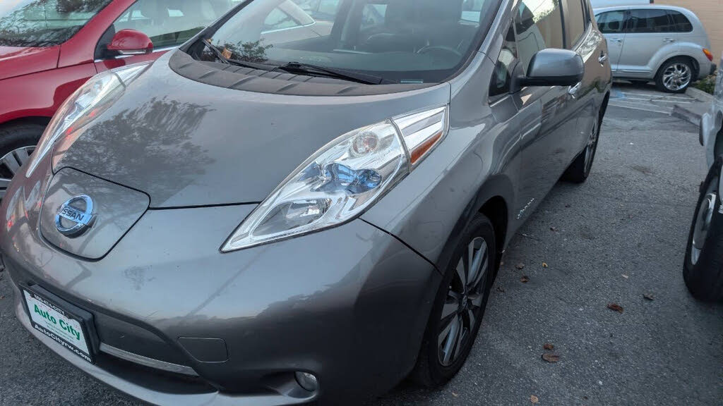 2016 Nissan LEAF SV