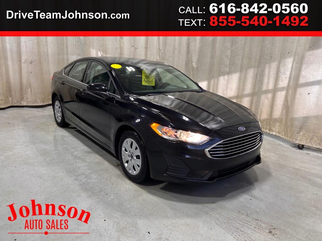 2019 Ford Fusion S