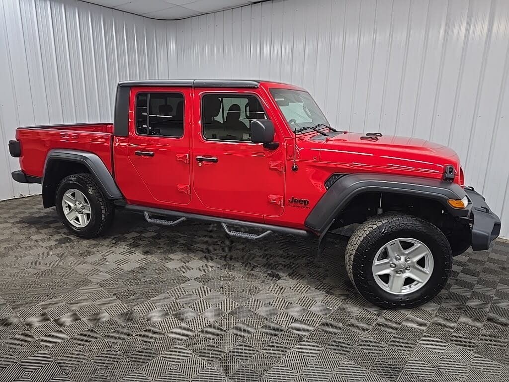 2020 Jeep Gladiator Sport Crew Cab 4WD