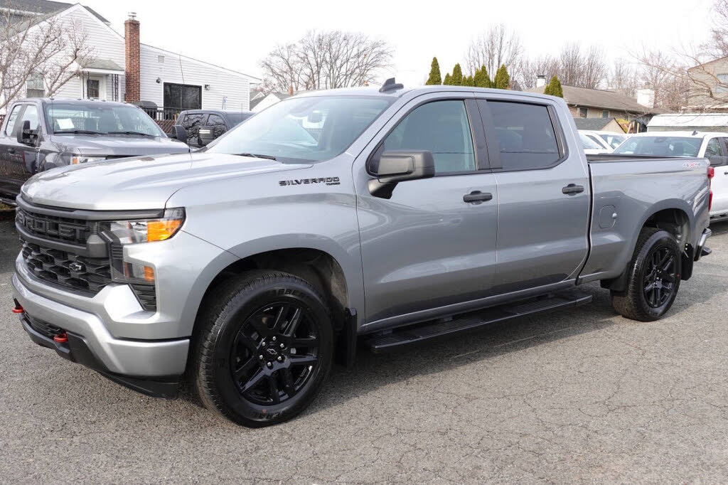 2023 Chevrolet Silverado 1500 Custom Crew Cab 4WD