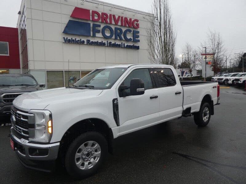 2024 Ford F-350 Super Duty XLT Crew Cab LB 4WD