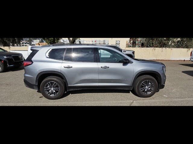 2025 GMC Acadia Elevation AWD