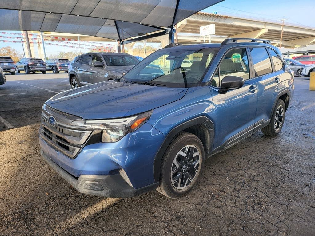 2025 Subaru Forester Premium Crossover AWD