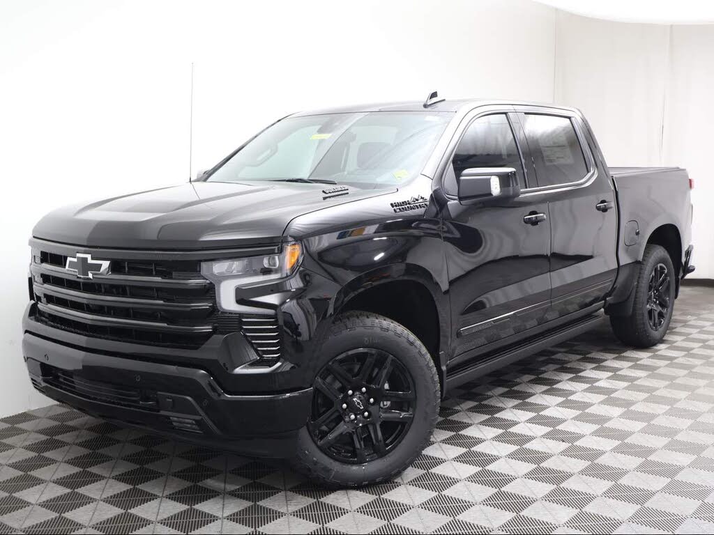 2026 Chevrolet Silverado 1500 High Country Crew Cab 4WD