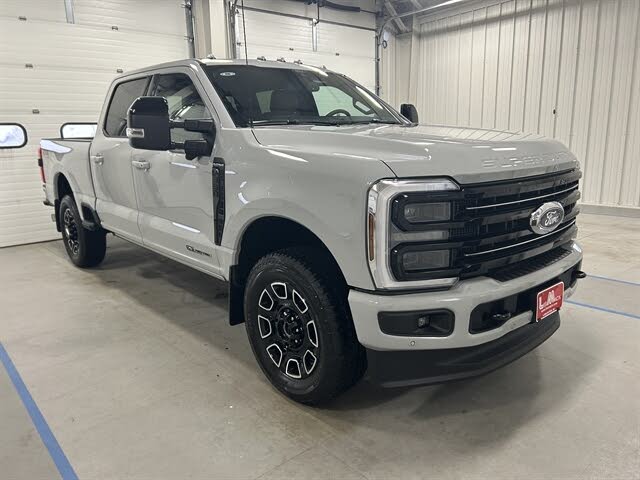 2026 Ford F-350 Super Duty Platinum Crew Cab 4WD