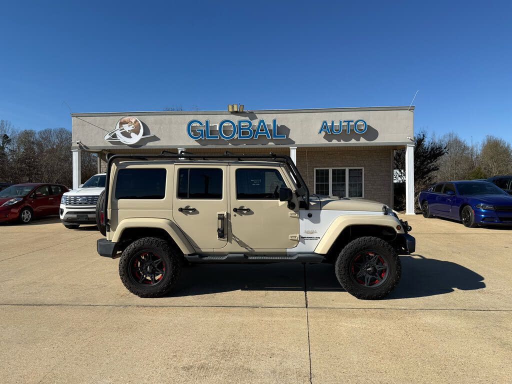 2011 Jeep Wrangler Unlimited Sahara 4WD