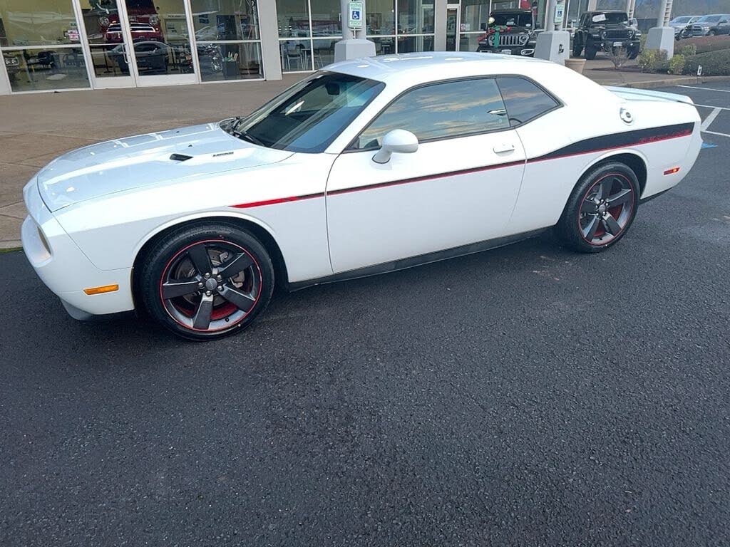 2014 Dodge Challenger R/T RWD