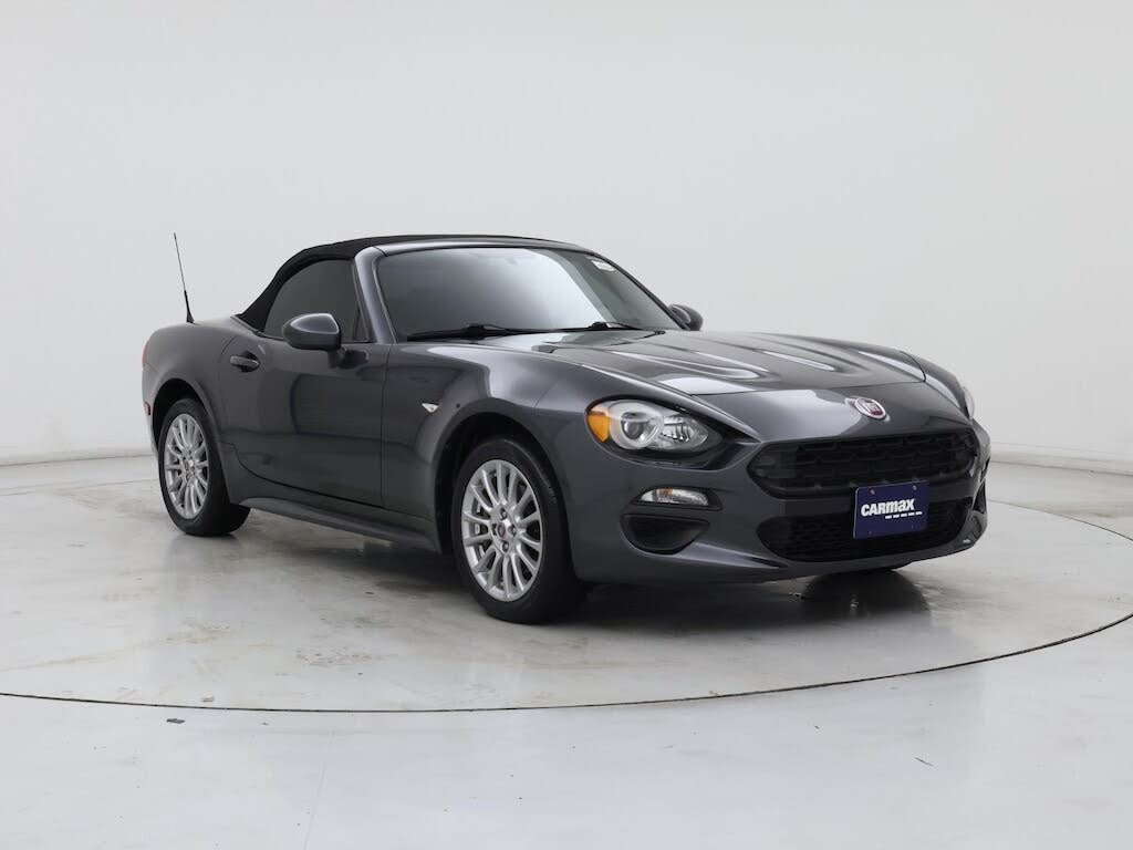 2017 FIAT 124 Spider Lusso RWD