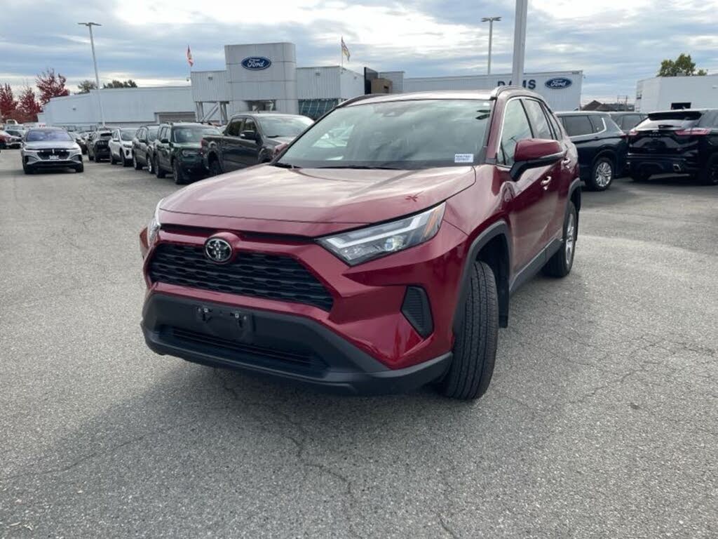 Toyota RAV4 XLE AWD 2023