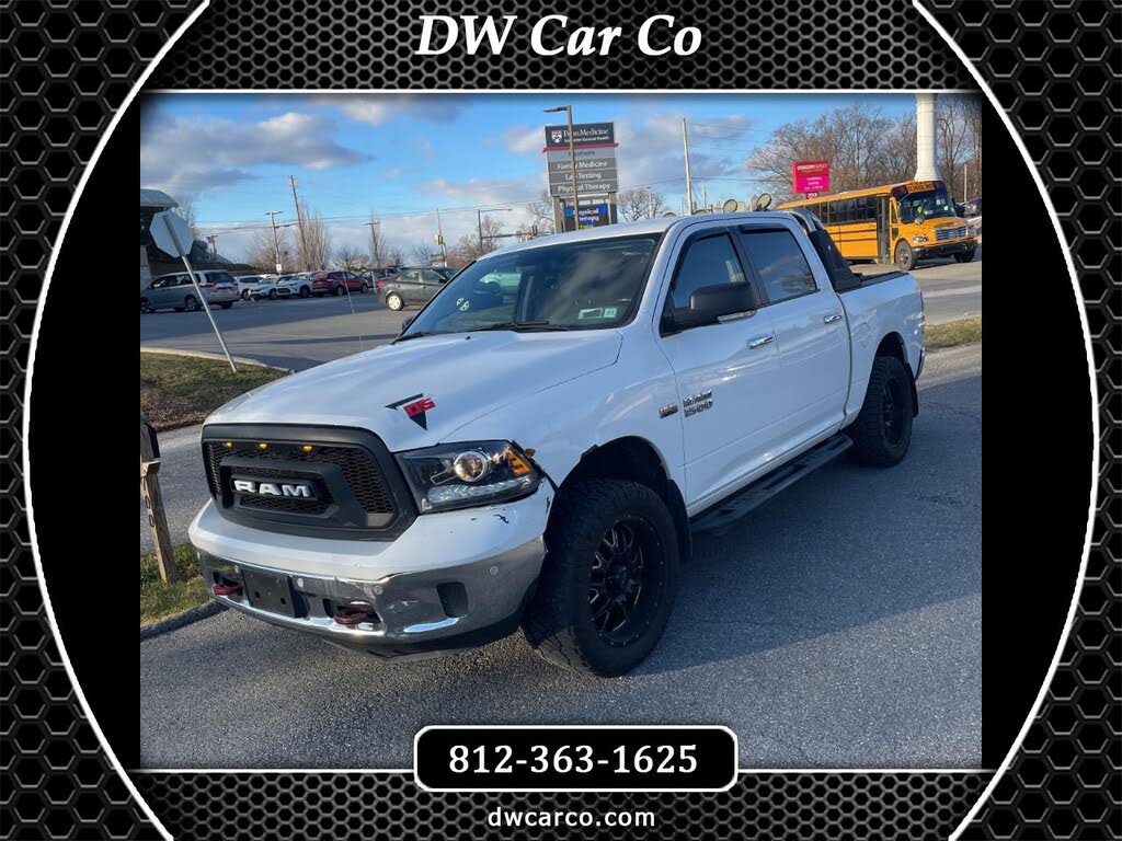 2016 RAM 1500 SLT Crew Cab 4WD