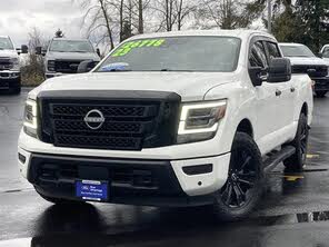 Nissan Titan SV Crew Cab 4WD