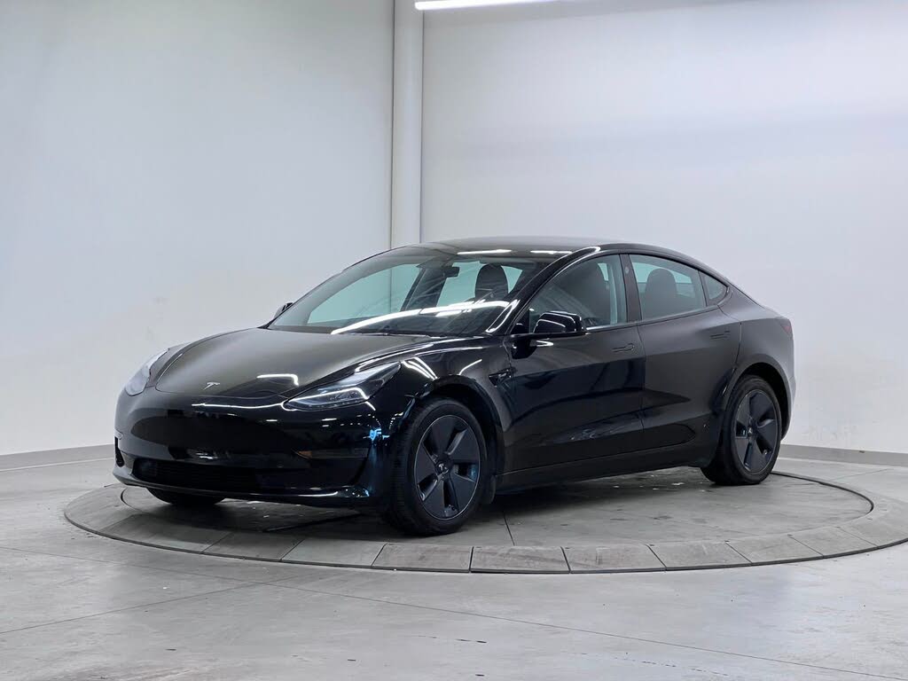 2023 Tesla Model 3 RWD